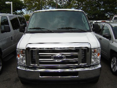 2009 FORD E-250 CARGO VAN
